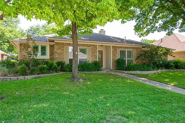 Foto del edificio - 1403 Ridgemoor Ln