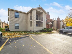 Building Photo - 2048 N Rand Rd