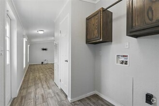 Building Photo - 1010 Hopi Ct