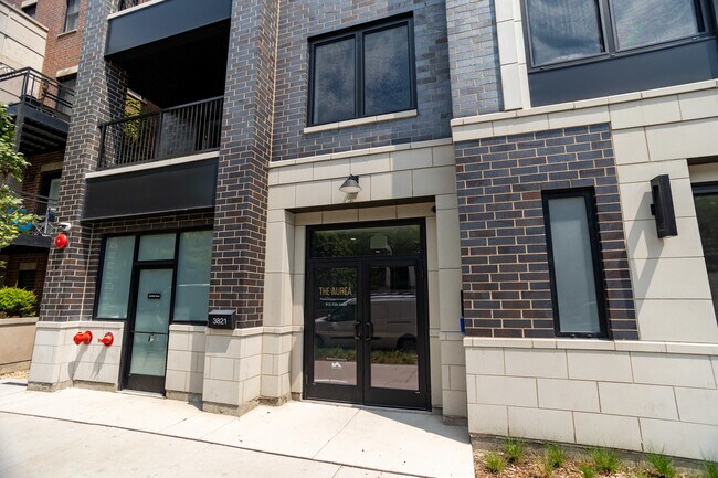 Foto del edificio - 3821 N Ashland Ave
