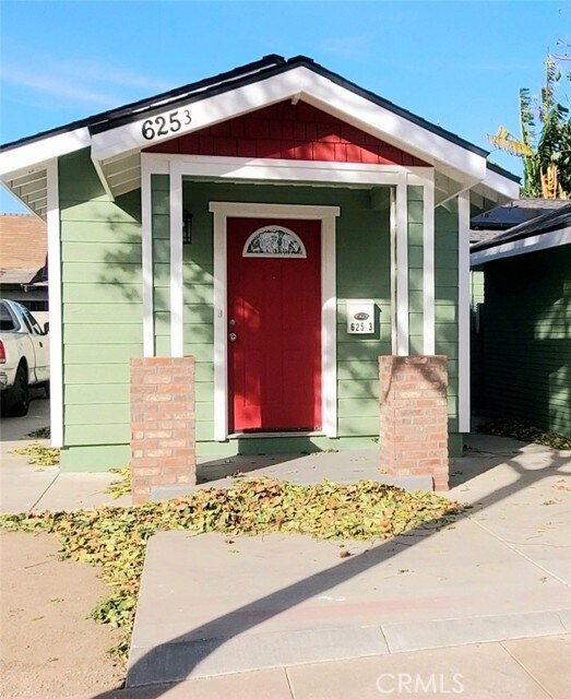 Primary Photo - 625 S Broadway