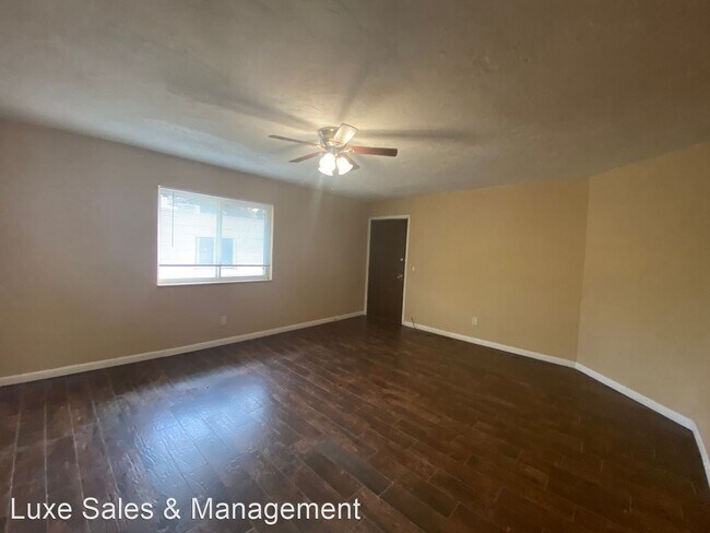 Foto del edificio - 1 br, 1 bath House - 6024 NW Expressway Un...