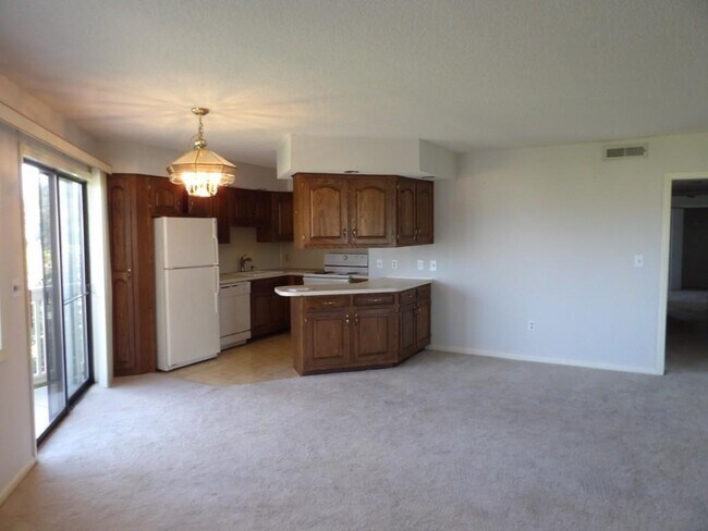 Foto del edificio - 4230 Pinehurst Cir