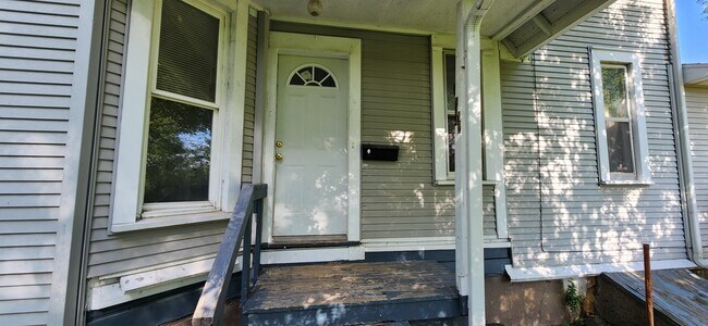 Foto del edificio - 814 13th Ave S