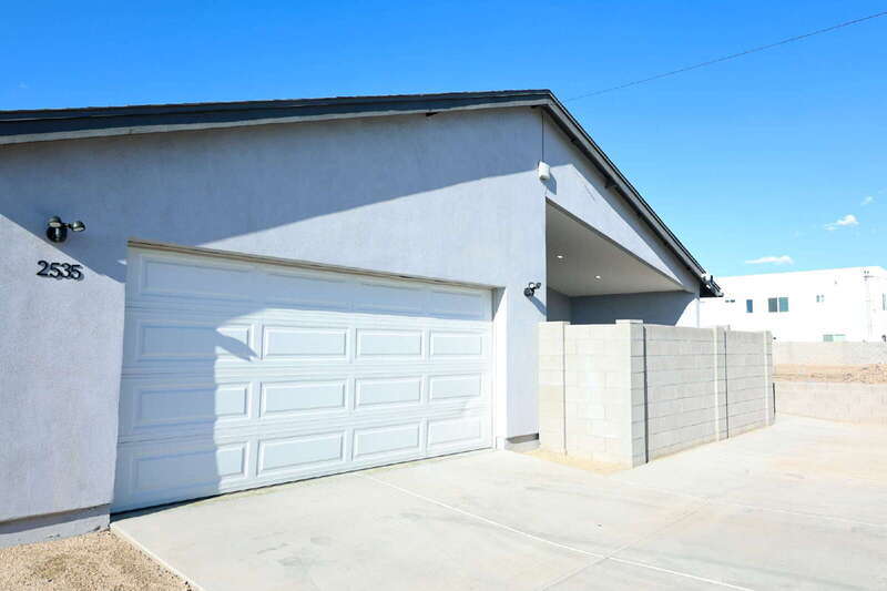 Foto principal - 2535 E Broadway Rd
