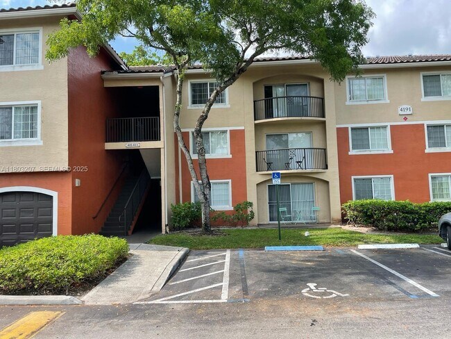 Foto del edificio - 4191 N Haverhill Rd