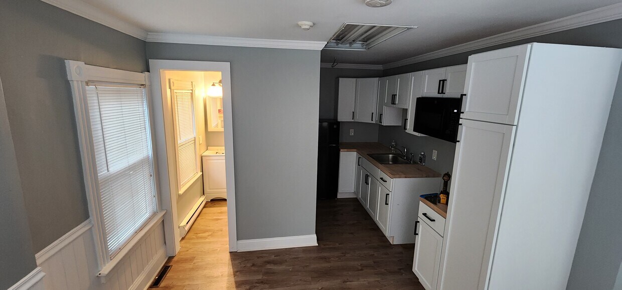 Studio utilities included - 1167 Kingstown Rd