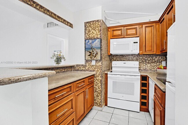 Building Photo - 9105 SW 137th Terrace