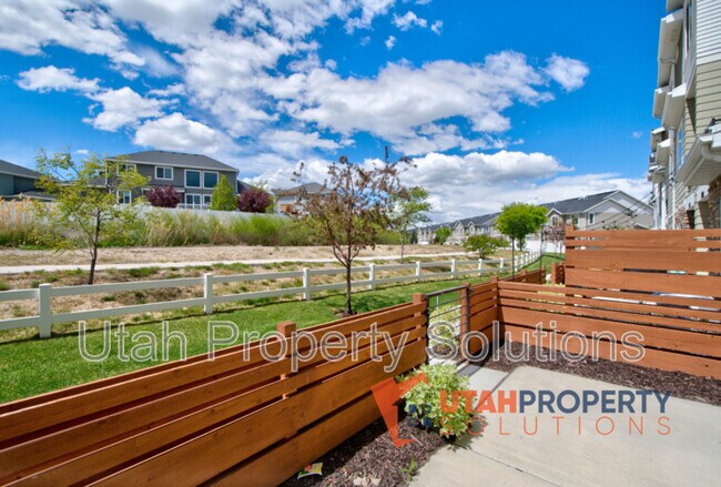 Foto del edificio - 11026 Harvest Pointe Dr