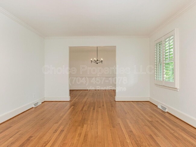 Building Photo - 421 Blairmore Dr