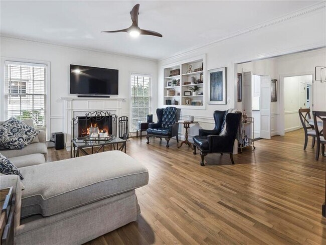Foto del edificio - 1872 Wycliff Rd NW