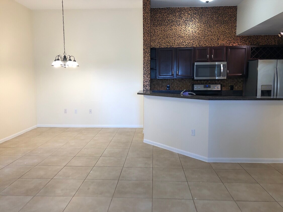 Kitchen-Dining - 300 Boardwalk Dr