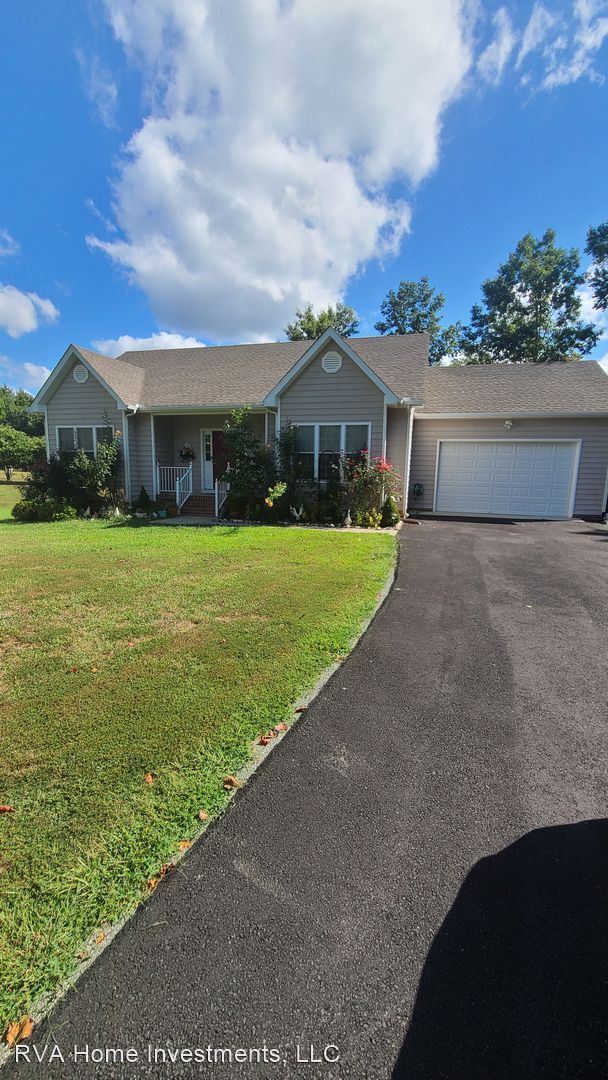 Building Photo - 3 br, 2 bath House - 6112 Caroline Vines C...