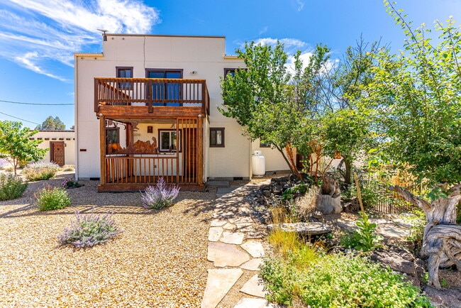 Building Photo - 4455 NE Vaughn Ave