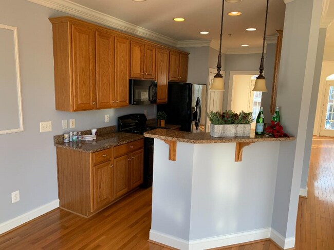 Foto del edificio - 602 Battery Terrace NE