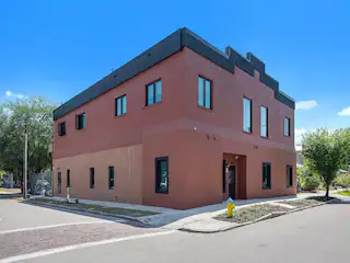 Primary Photo - 2015 N Central Ave