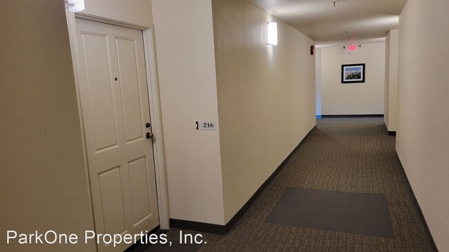 Building Photo - 1 br, 1 bath House - 3183 Wayside Plaza # 216