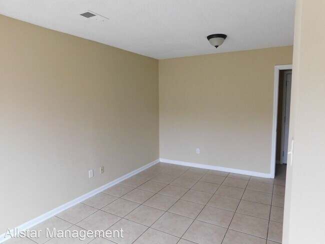 Building Photo - 3 br, 2.5 bath House - 124 Flower Circle