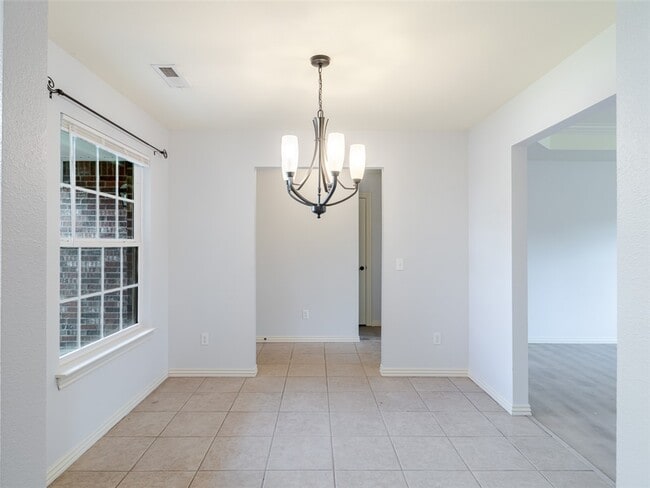 Building Photo - 3405 SW Picasso Blvd