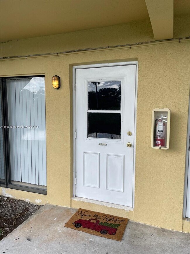 Building Photo - 11378 Royal Palm Blvd