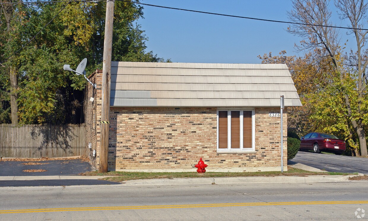 8386 S Archer Ave, Willow Springs, IL 60480 Apartments in Willow