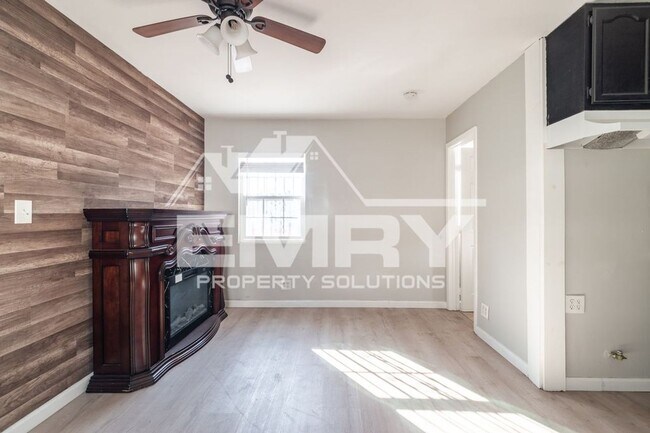 Foto del edificio - 5547 Holmes Ave