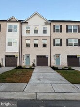 Building Photo - 16646 Green Glade Dr