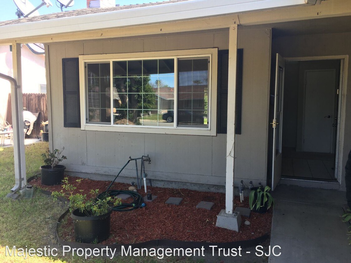 Foto principal - 3 br, 2 bath House - 746 Chestnut Avenue