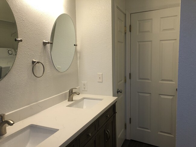 Foto del edificio - 1114 33rd St SE