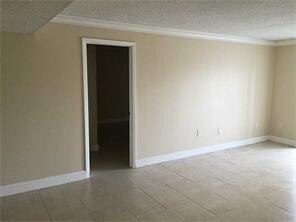 Foto del edificio - 1555 W 44th Pl