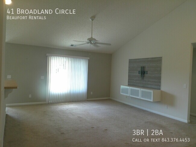 Building Photo - 41 Broadland Cir