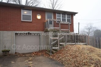 Building Photo - 5311 NE Barnes Ave