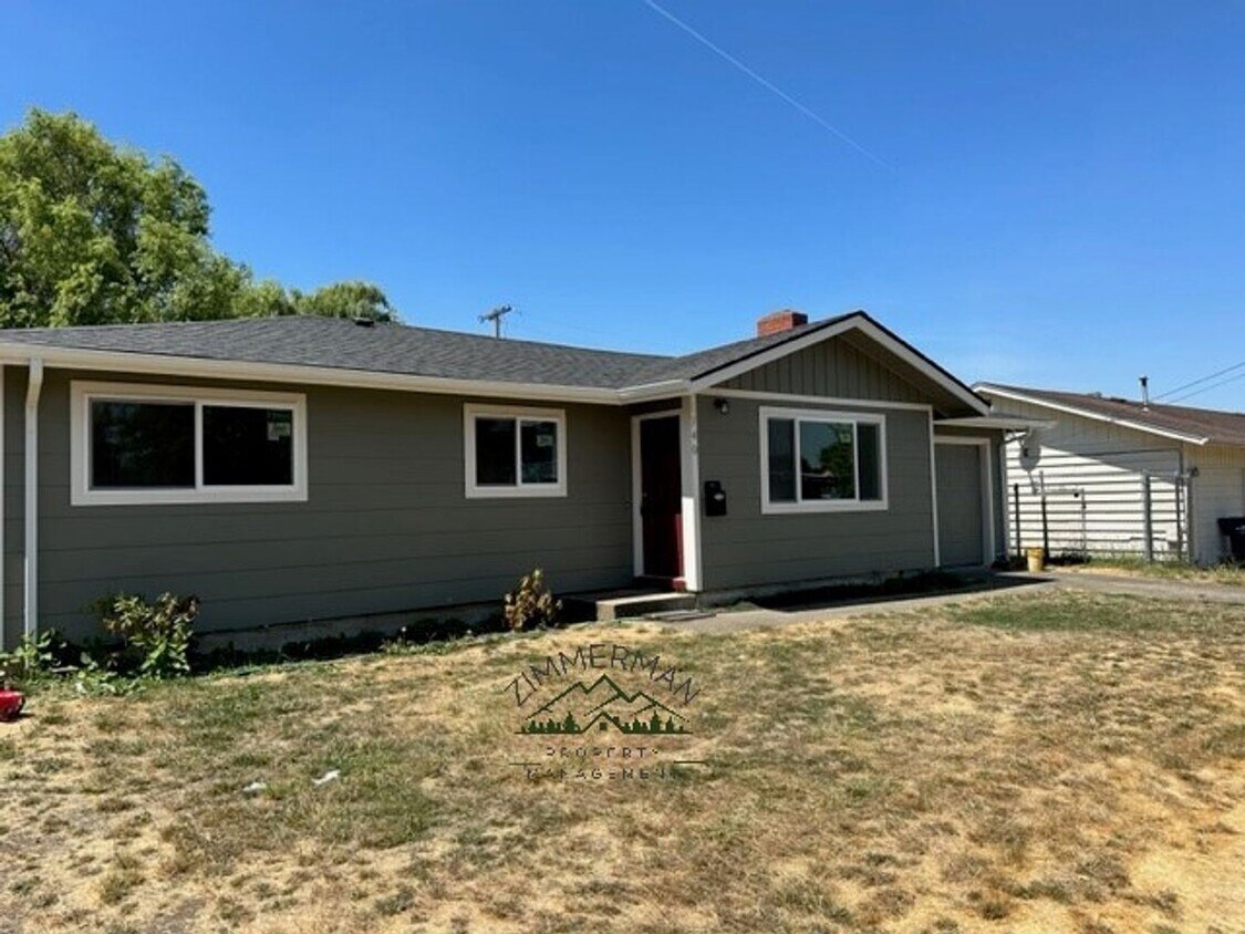 Foto principal - 3 br, 1 bath House - 1740 City View