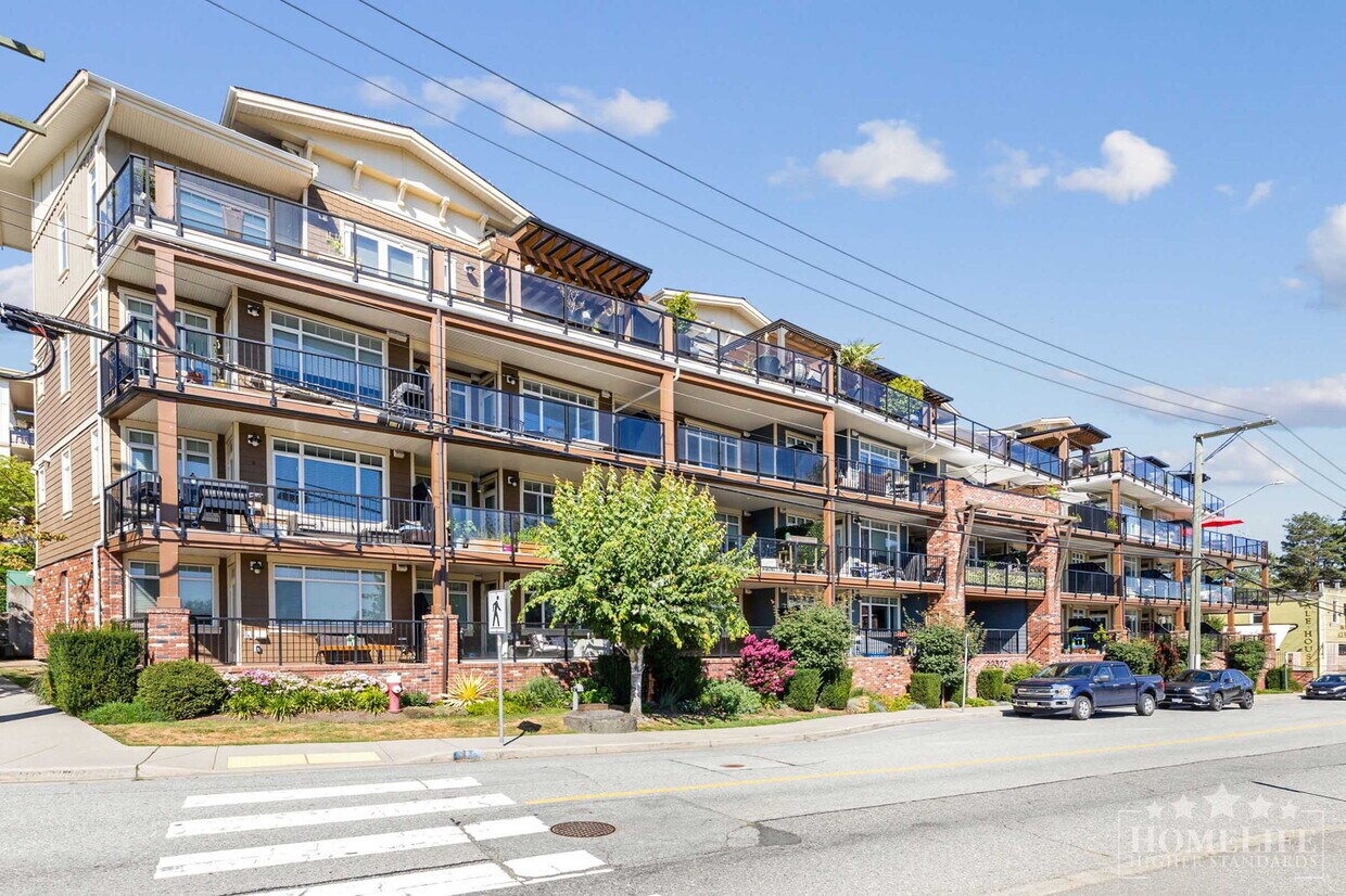 Photo principale - 1 - Bed + 1 - Bath + Den Condo for Rent in...