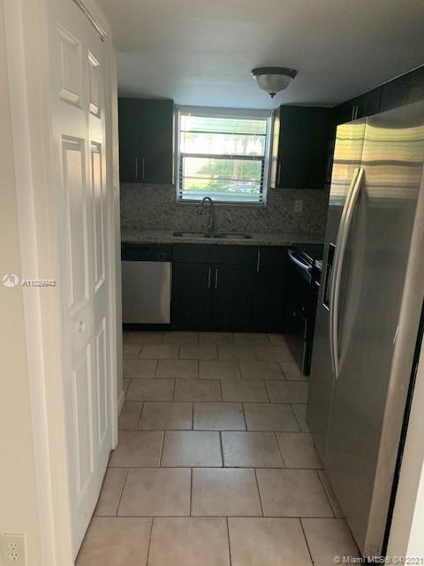 Foto del edificio - 2300 Coral Springs Dr