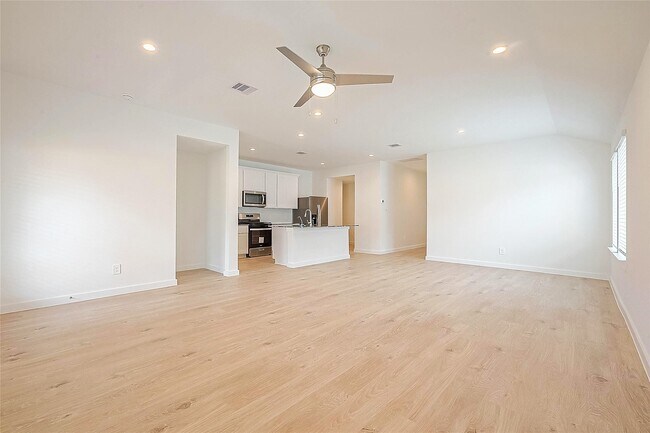 Foto del edificio - 1210 Via Del Corso Ln