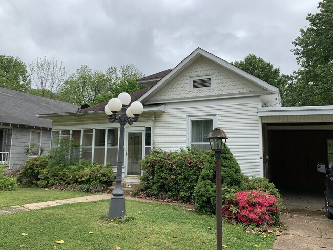 Foto del edificio - Charming 3 Bed, 2 Bath Jonesboro Rental with 1860 Sq Ft - Don't Miss Out!