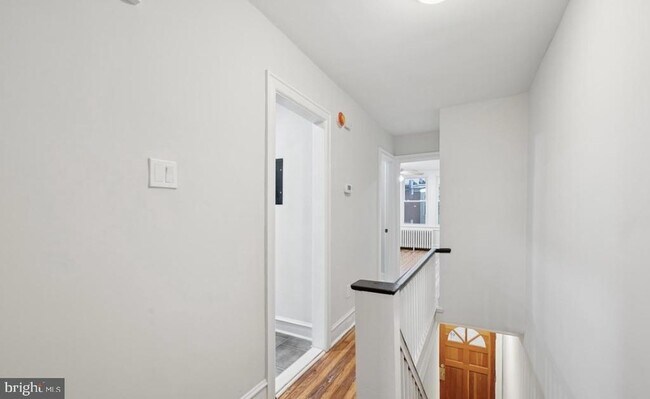 Building Photo - 5824 N American St