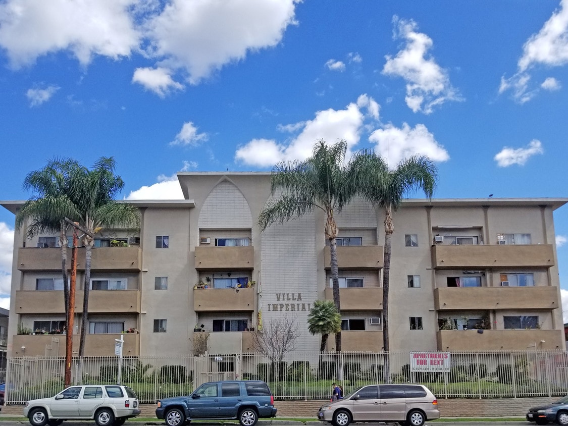Facade - 407 N Avenue 50