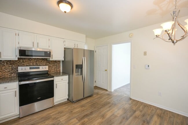 Building Photo - 1308 S Mt Joy St