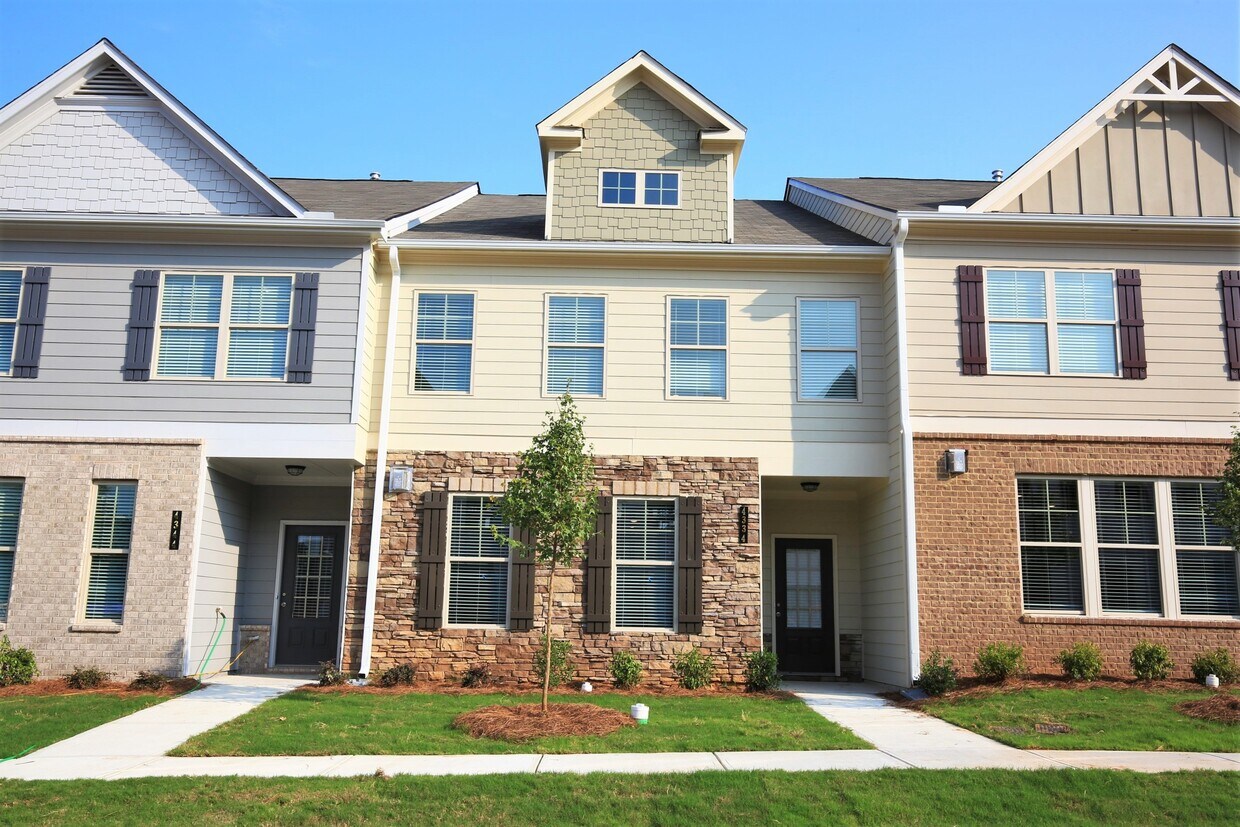 4334 Sunny Oak Plz, Norcross, GA 30071 Townhome Rentals in Norcross