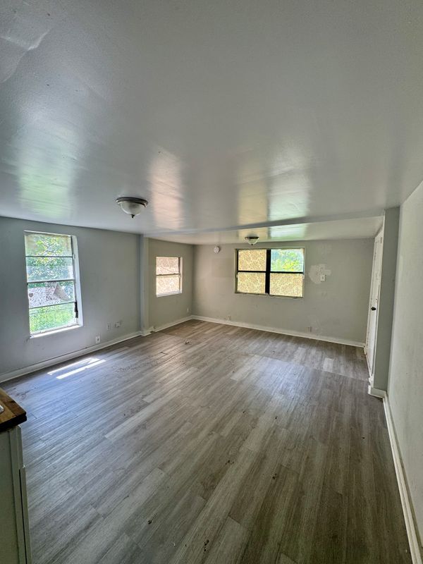 Foto del edificio - 1760 Audubon St