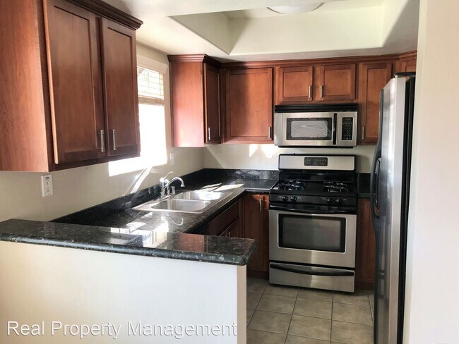 Building Photo - 2 br, 1 bath House - 600 Sea Cliff Way - 606