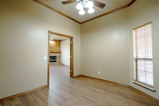 Foto del edificio - * * * $750 Move-in Special!!! * * * Beautiful 3 Bed 2 Bath with a Office in the Heart of Moore! *...