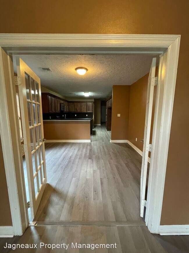 Foto del edificio - 3 br, 2 bath House - 427 Ford St