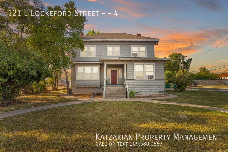 Foto principal - 121 E Lockeford St