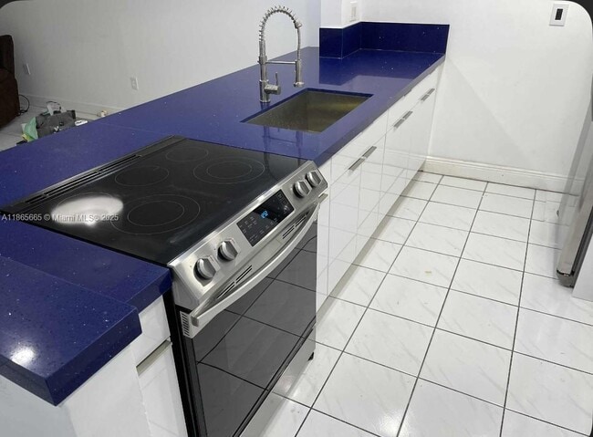 Building Photo - 8415 SW 107th Ave