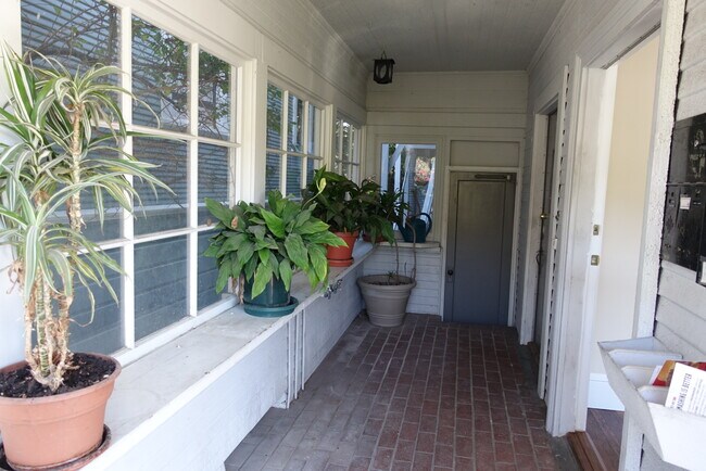 Foto del edificio - 4106 Terrace St