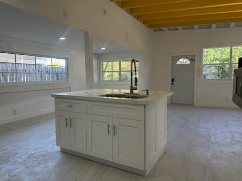 Foto del edificio - 821 N B St