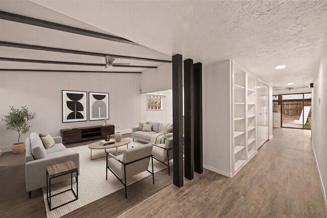 Building Photo - 5515 Dunnethead Dr